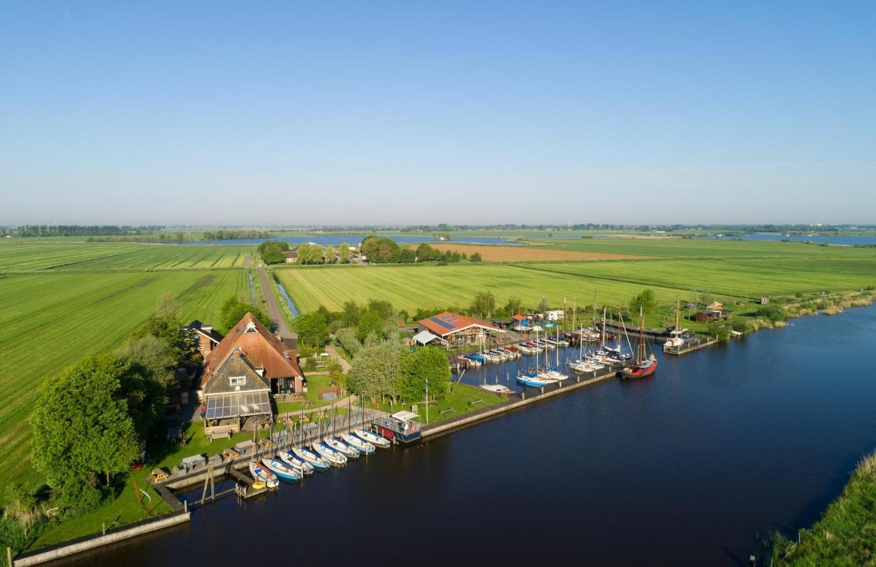 Rufus Aan Het Water Bed & Breakfast Boornzwaag over de Wielen Exterior photo